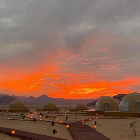 Wadi Rum Anwar Luxury Camp Zewnętrze zdjęcie