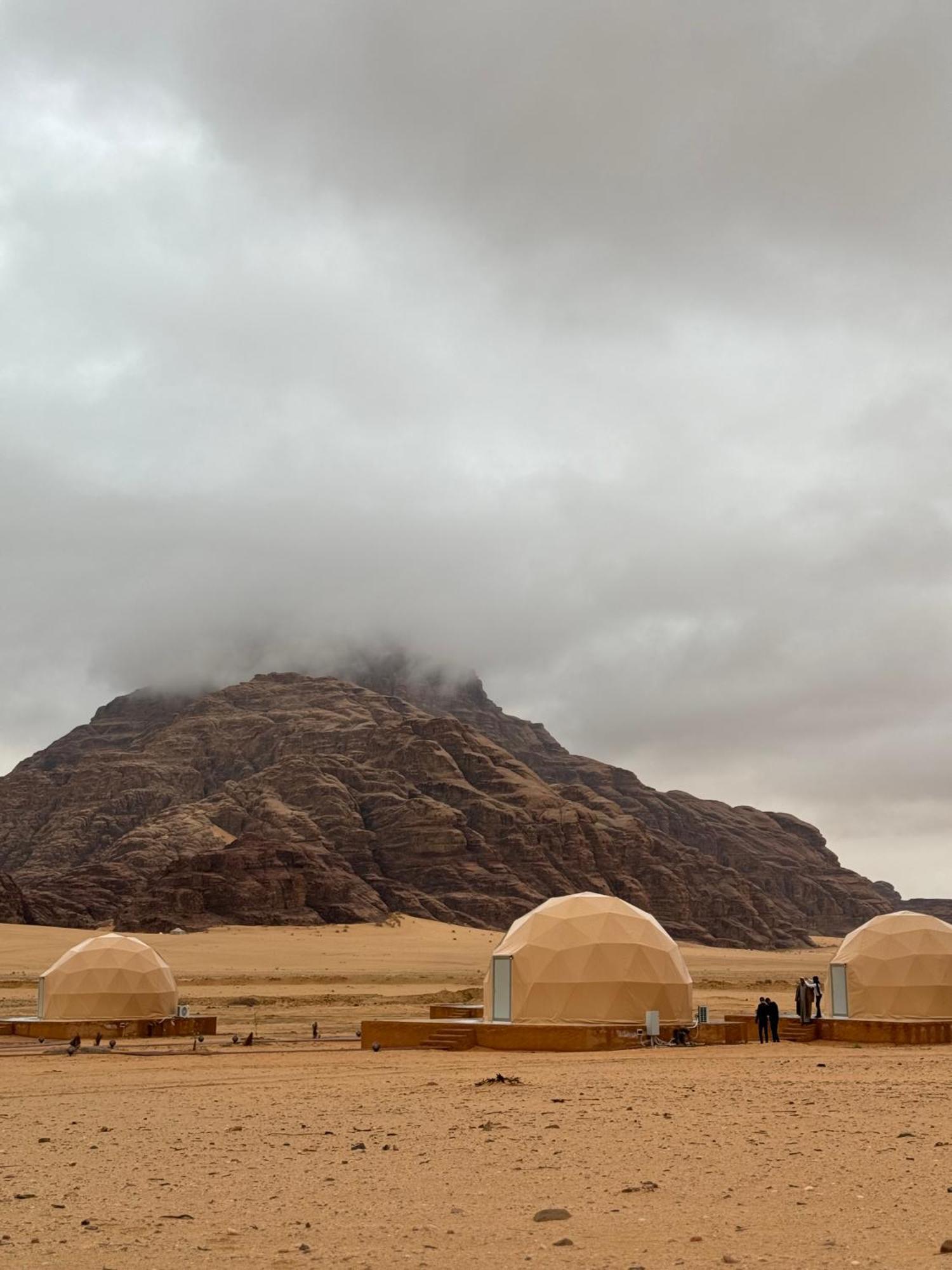 Wadi Rum Anwar Luxury Camp Zewnętrze zdjęcie