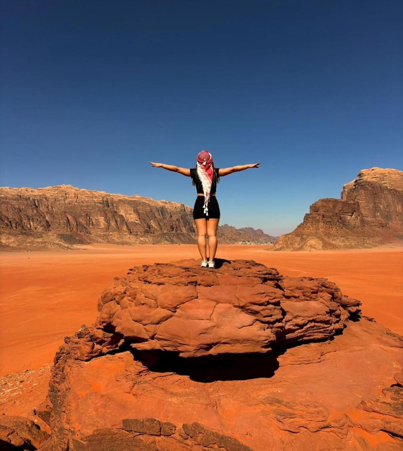 Wadi Rum Anwar Luxury Camp Zewnętrze zdjęcie
