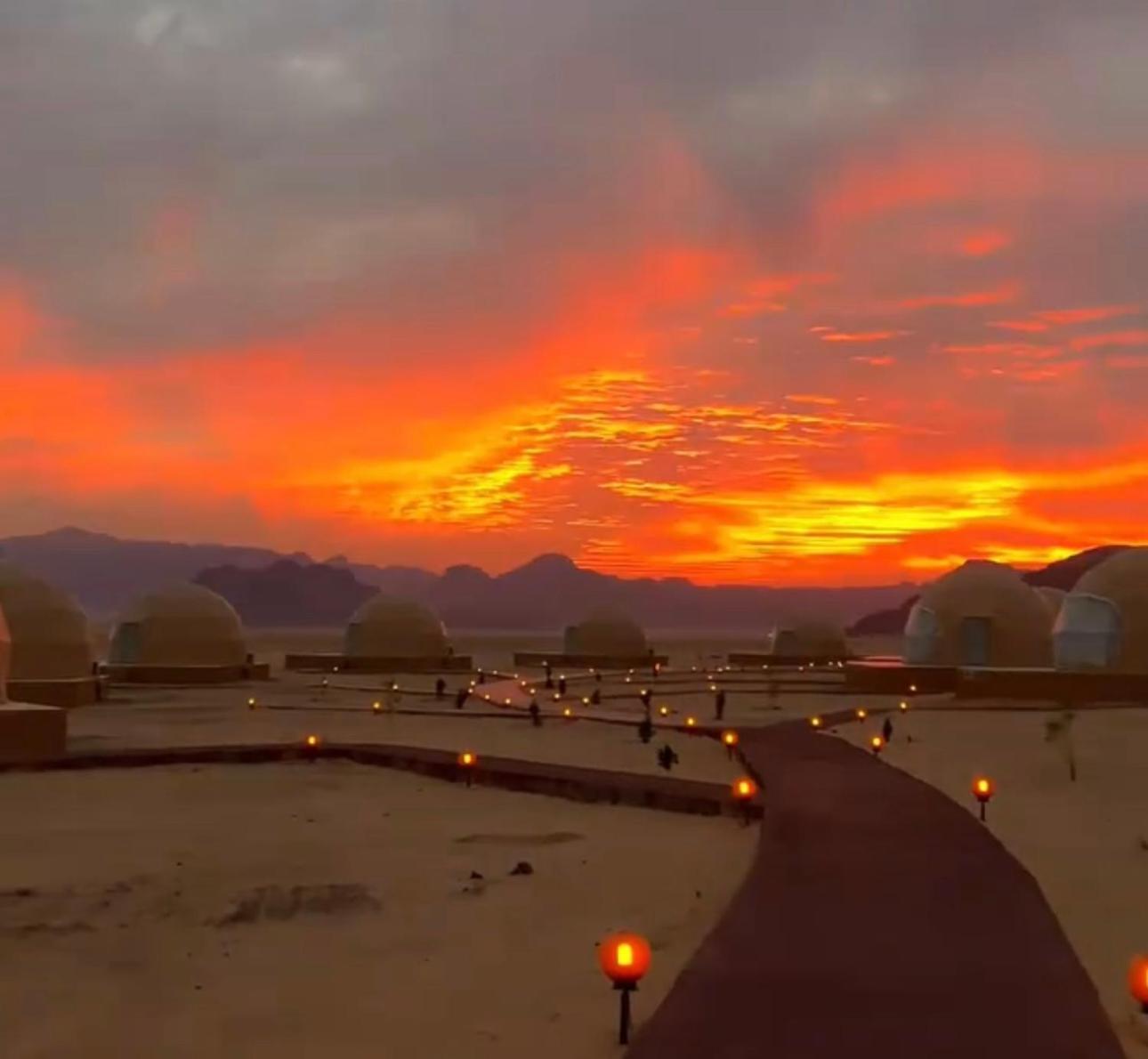 Wadi Rum Anwar Luxury Camp Zewnętrze zdjęcie
