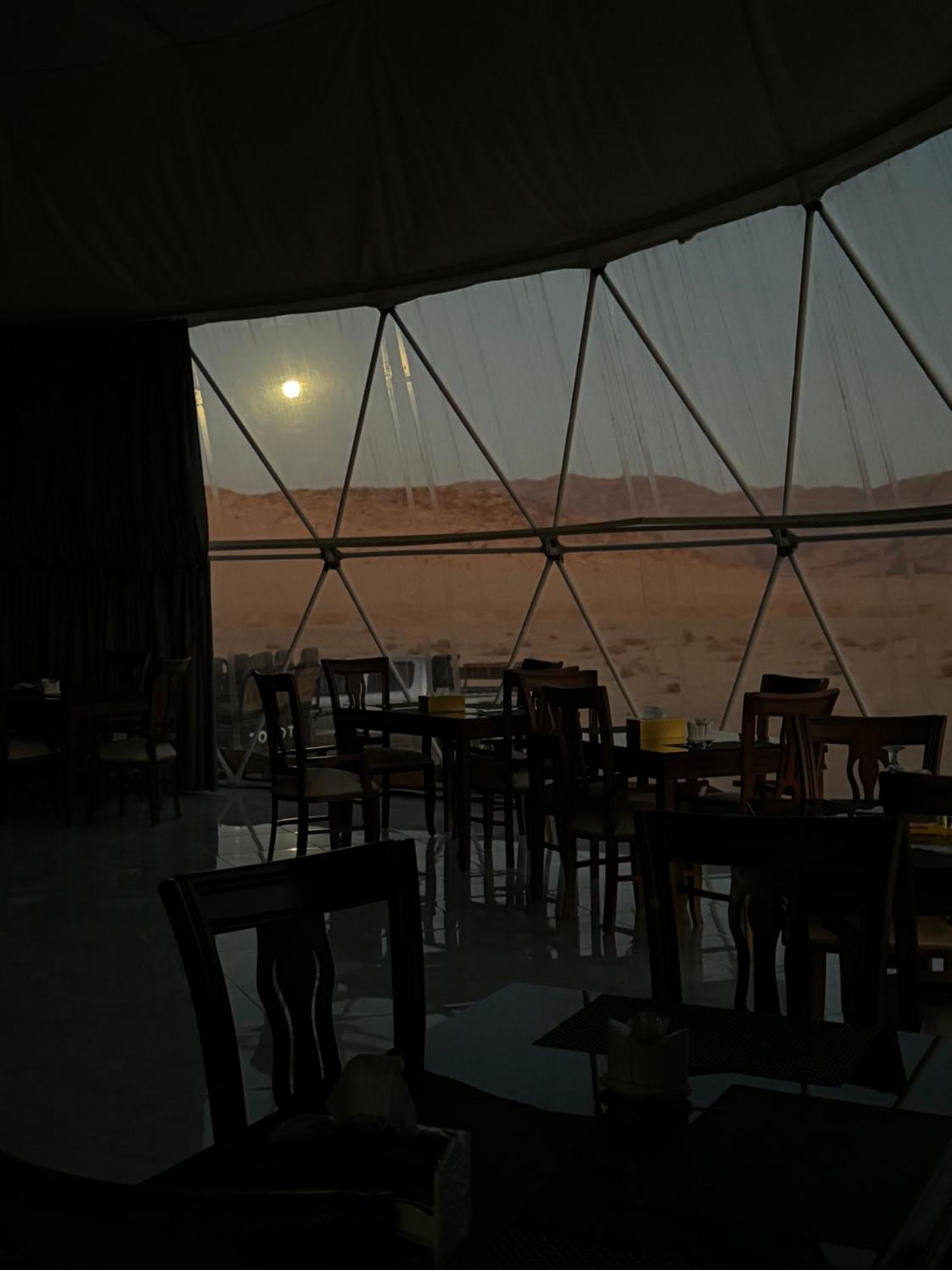 Wadi Rum Anwar Luxury Camp Zewnętrze zdjęcie