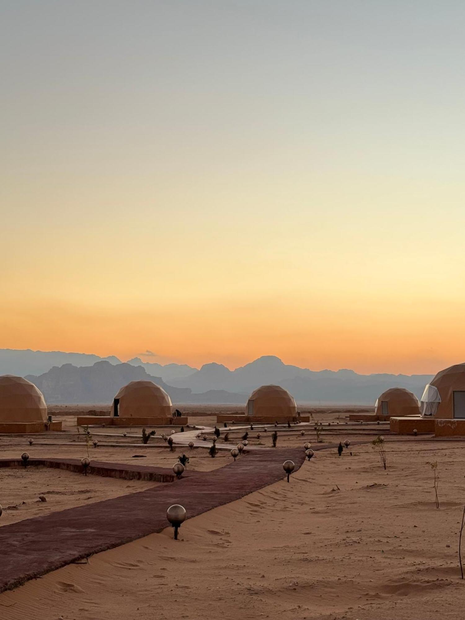 Wadi Rum Anwar Luxury Camp Zewnętrze zdjęcie