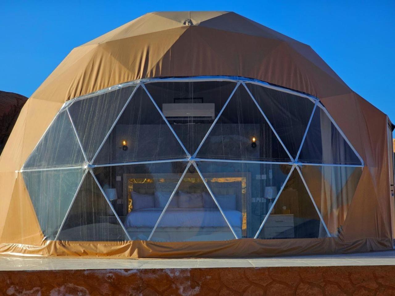 Wadi Rum Anwar Luxury Camp Zewnętrze zdjęcie