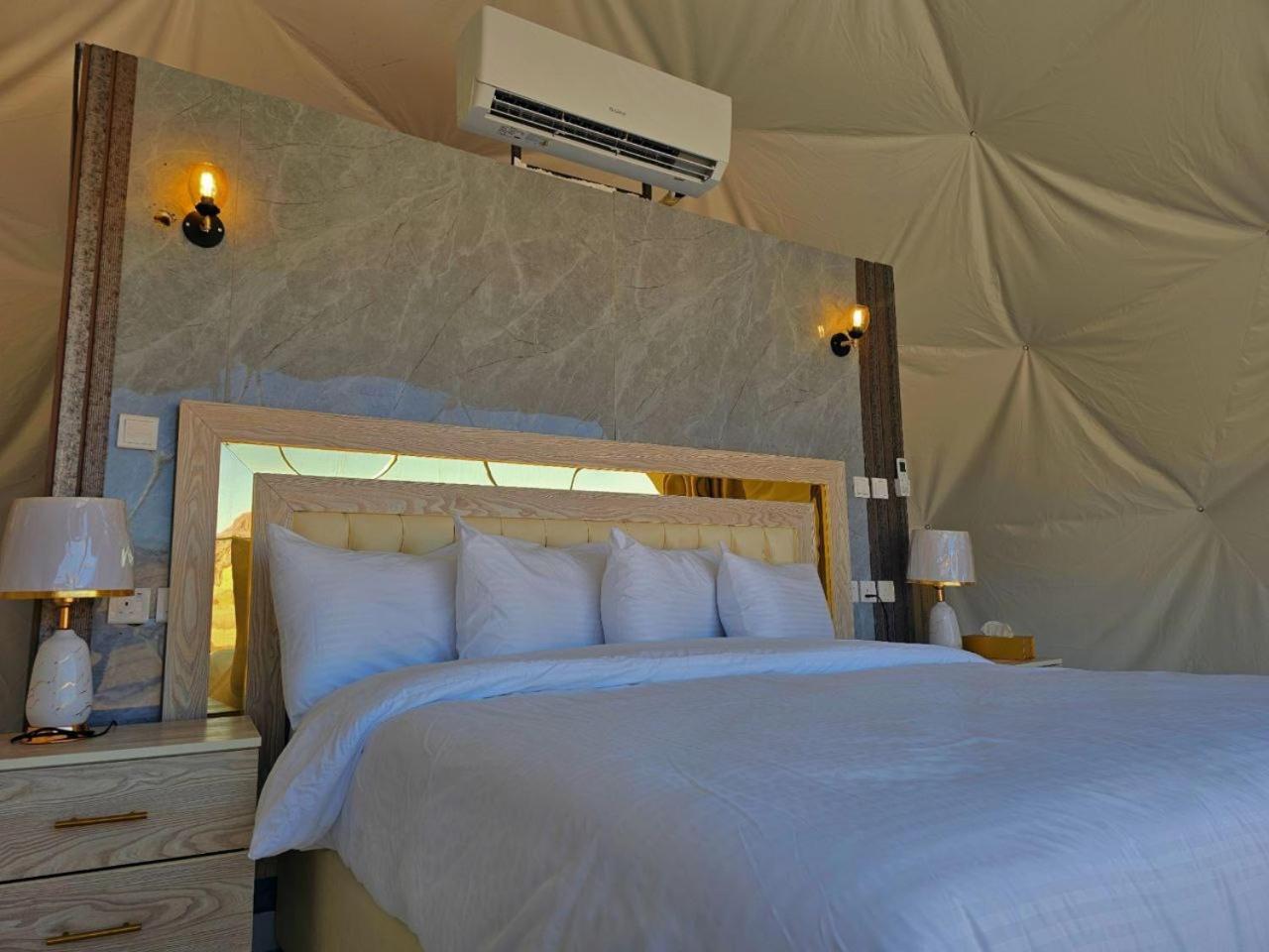 Wadi Rum Anwar Luxury Camp Zewnętrze zdjęcie